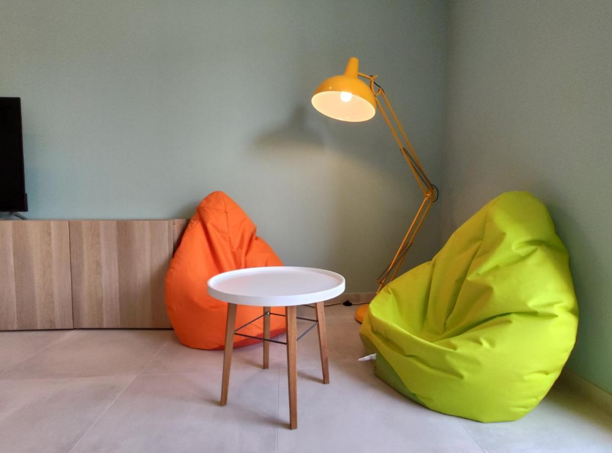 Colormix 3 Etoiles - 95M2 Plein Centre - Ensoleille Climatise Lägenhet Mèze Exteriör bild